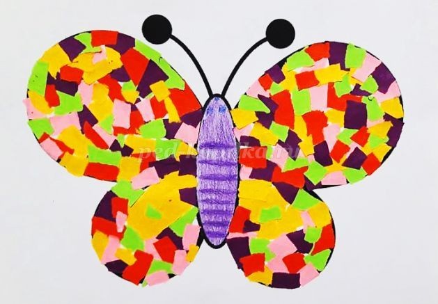 Обрывная аппликация из бумаги "Бабочка"