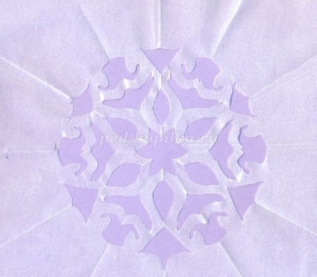 ​Рисуем невероятно красивую ёлочку белую на синем фоне: часть 3