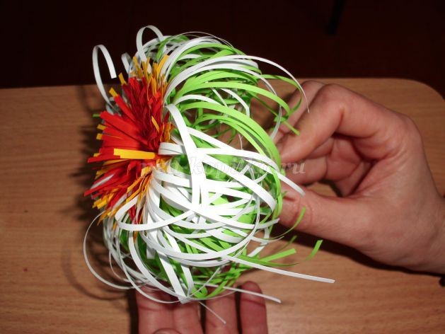 Хризантемы детскими руками: мастер-класс, часть 3 Хризантемы детскими руками: мастер-класс, часть 3