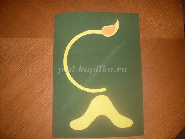 Лев из цветной бумаги