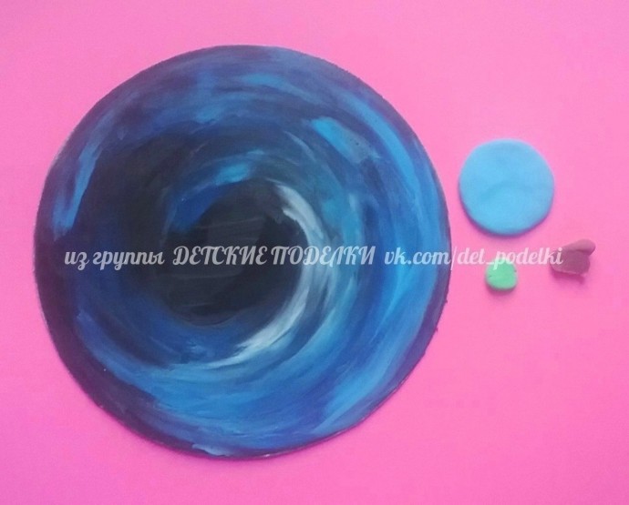 Пластилиновая аппликация "Открытый космос"