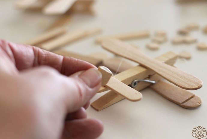 Самолётик из прищепки Самолётик из прищепки