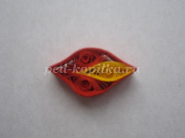 Картина в технике квиллинг в подарок маме: часть 2