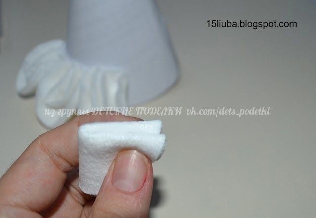​Елочка из ватных дисков
