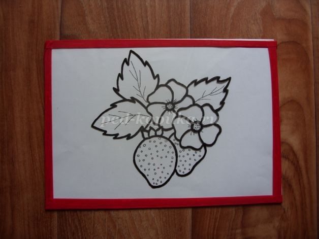 Пластилинография на стекле: клубника в цвету, часть 1 Пластилинография на стекле: клубника в цвету, часть 1