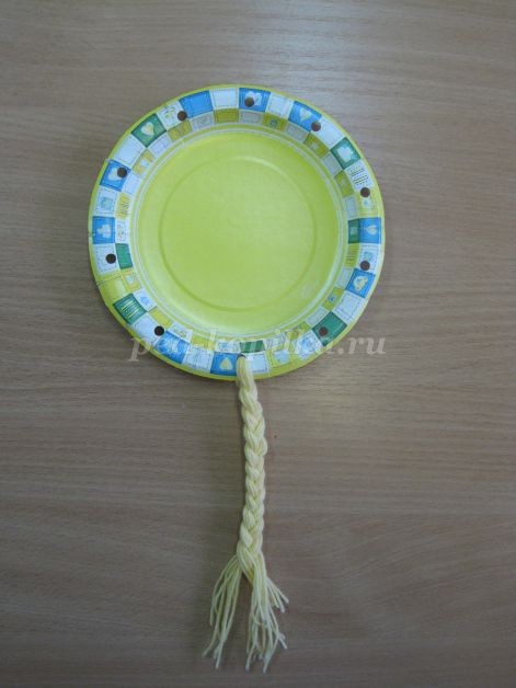 Солнышко из одноразовых тарелок: часть 1 Солнышко из одноразовых тарелок: часть 1