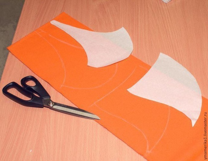 Подушка-игрушка в виде лисички Подушка-игрушка в виде лисички