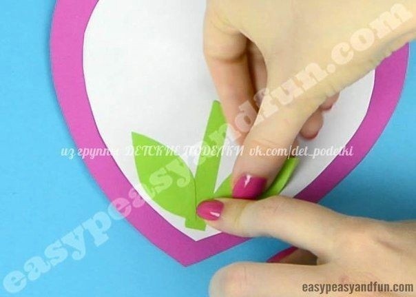 Открытка "Сердце с тюльпаном"