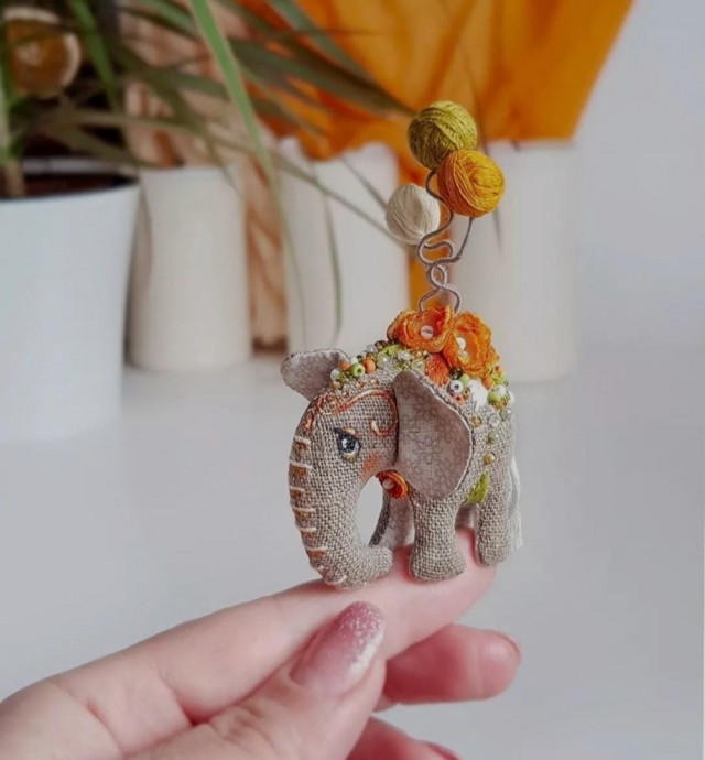 ​Шьём с детками слоников