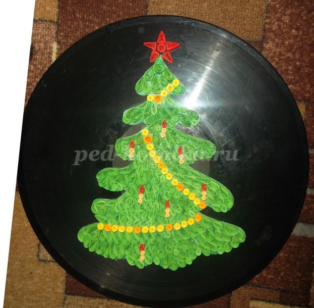 Новогодняя ёлка: квиллинг, часть 3