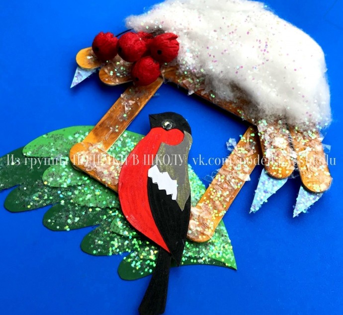 Поделка из бумаги и палочек "Снегирь у кормушки" Поделка из бумаги и палочек "Снегирь у кормушки"