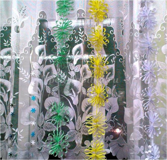 Гирлянда из бумажных полос