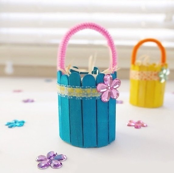 Восхитительные корзинки из деревянных палочек