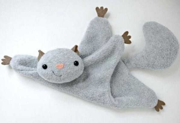 ​Милая белочка-летяга