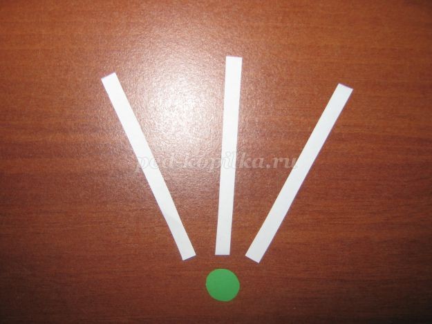 Объемная аппликация из бумаги "Подснежники": часть 2 Объемная аппликация из бумаги "Подснежники": часть 2