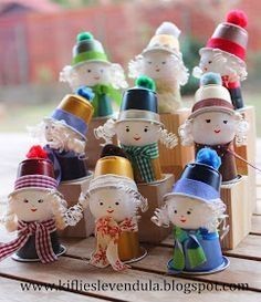 Забавные поделки из пластиковых стаканчиков