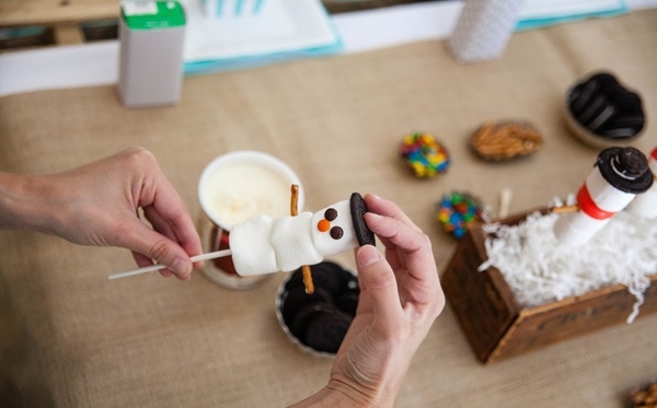 Снеговик из зефира