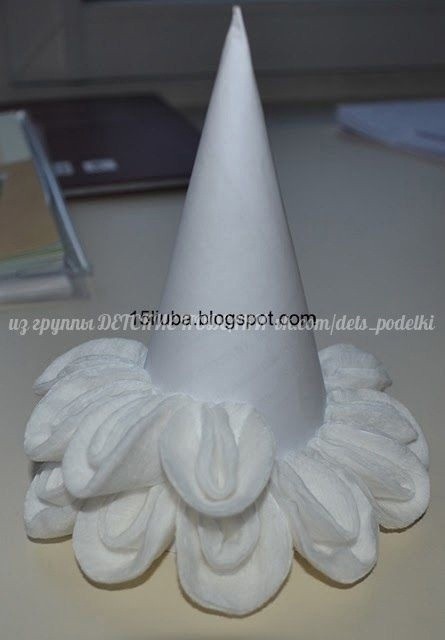 ​Елочка из ватных дисков