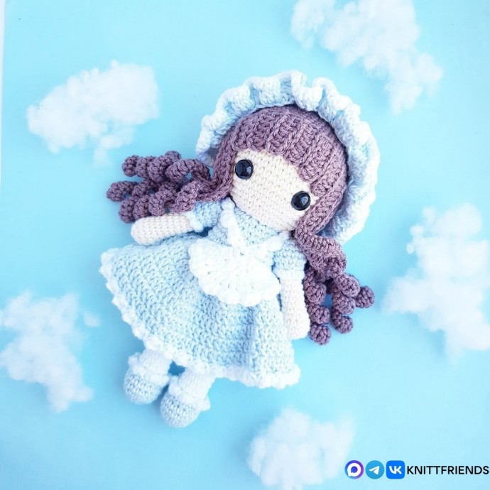 Куколка из пряжи
