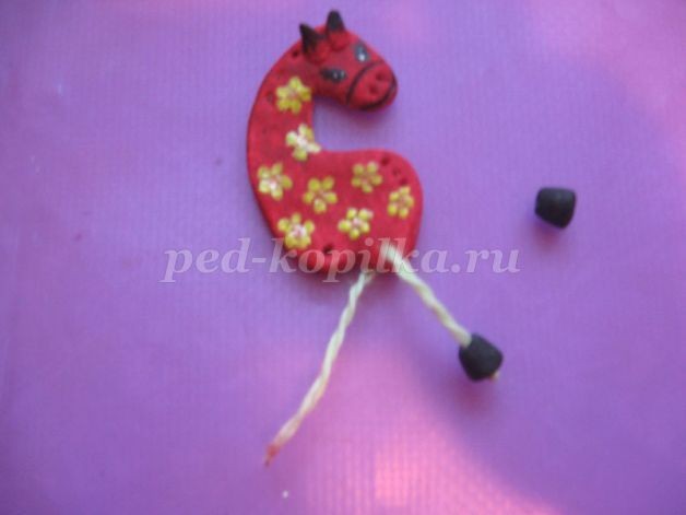 ​Лошадки магниты из соленого теста: мастер-класс, часть 3