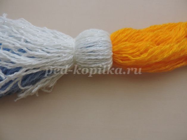 Снегурочка из ниток: новогодний мастер-класс, часть 2