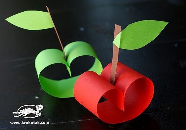 Яблочки из цветной бумаги Яблочки из цветной бумаги