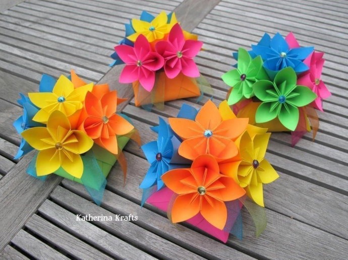​Красивые цветы на основе модуля-оригами