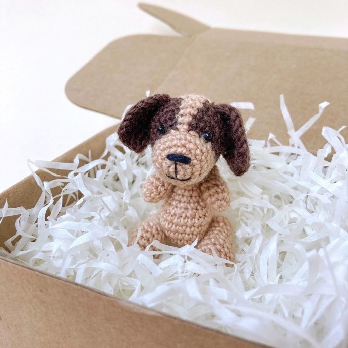 Крохотная собачка