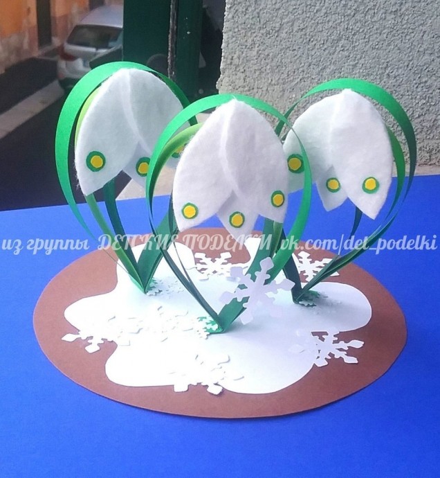 Подснежники из бумаги и ватных дисков