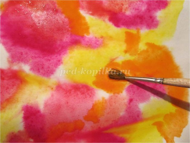 Рисование цветов в смешанной технике: акварельная живопись "по-сырому" и восковые цветные карандаши: часть 2 Рисование цветов в смешанной технике: акварельная живопись "по-сырому" и восковые цветные карандаши: часть 2