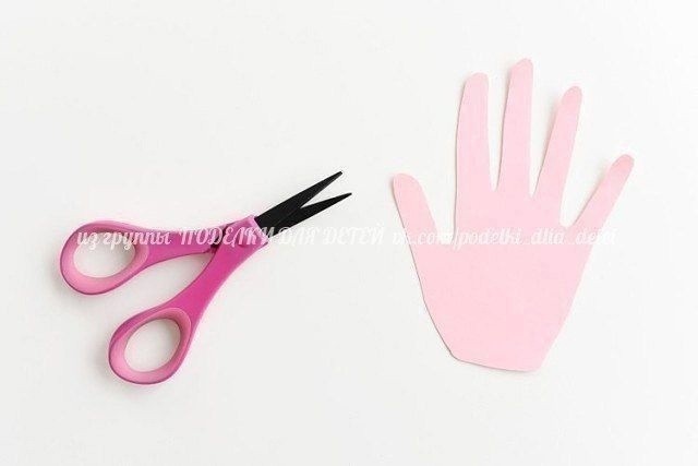 Нежные лилии-ладошки