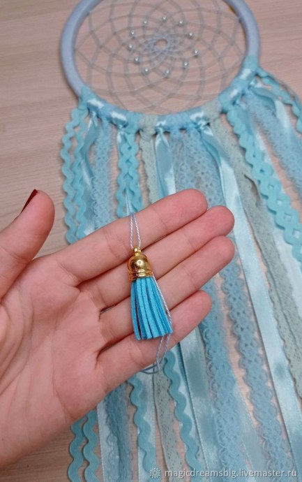 Ловец снов с лентами