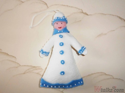 ​Сувенирная Снегурочка из фетра детскими руками