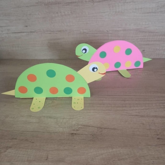 ​Черепаха из цветной бумаги