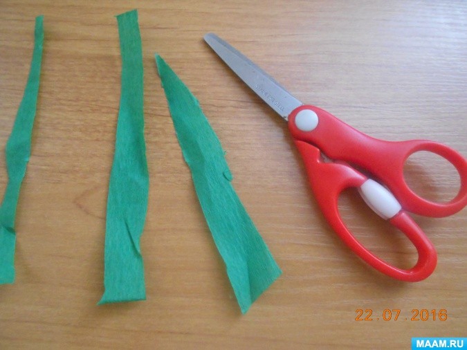 Летний букетик с цветами из жгутиков