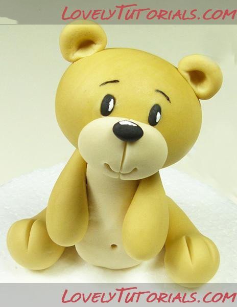 Лепим мишутку в колпаке