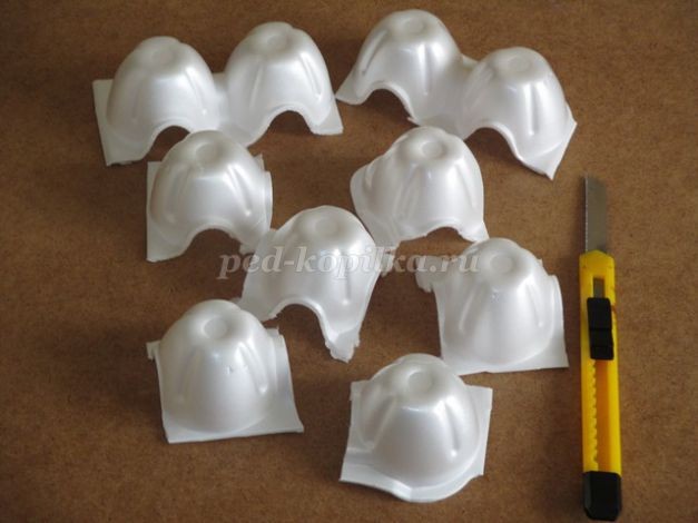 Ветка яблони в цвету и бабочка: часть 1