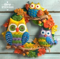 Необычные осенние веночки из фетра: идеи и шаблоны листиков