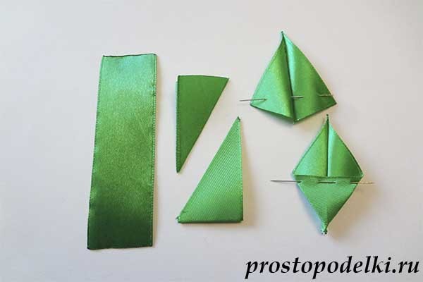 Божья коровка в технике канзаши