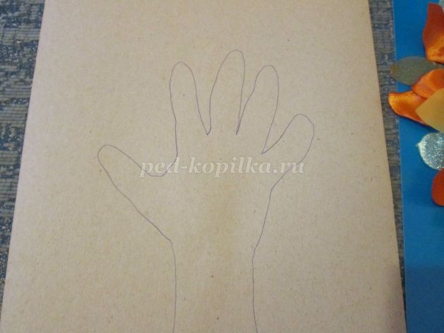 Панно для мамы "Маленькие ценности"