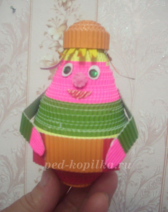 Объёмный квиллинг из гофрированного картона: мастер-класс Объёмный квиллинг из гофрированного картона: мастер-класс