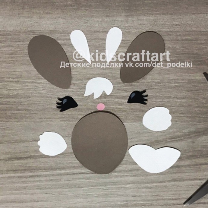 Пасхальная корзинка с зайкой и цыплятами