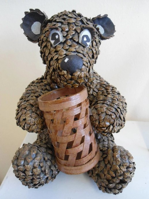 Поделки из шишек: идеи для детского творчества