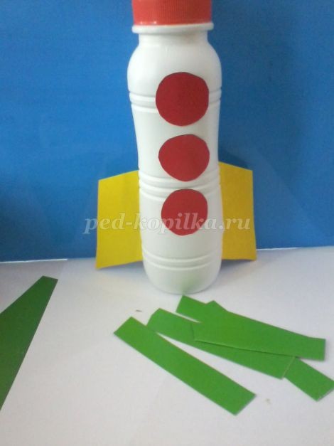 Ракета из бросового материала Ракета из бросового материала