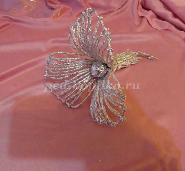 Мастерим с детьми новогодний подсвечник из фольги: часть 2