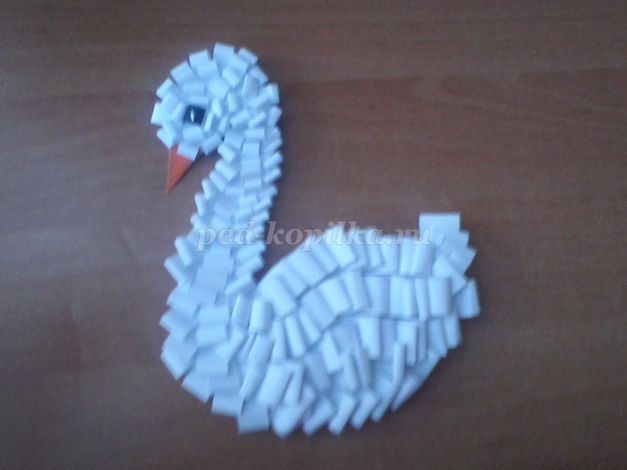 Аппликация "Лебедь"