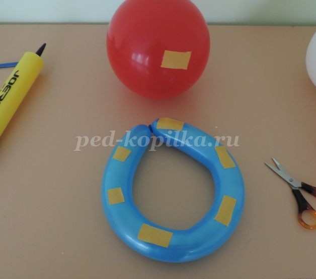 Мастер-класс по моделированию из воздушных шариков снеговика: часть 4 Мастер-класс по моделированию из воздушных шариков снеговика: часть 4