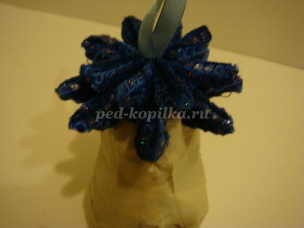 Новогодний пингвин в технике канзаши: часть 1 Новогодний пингвин в технике канзаши: часть 1