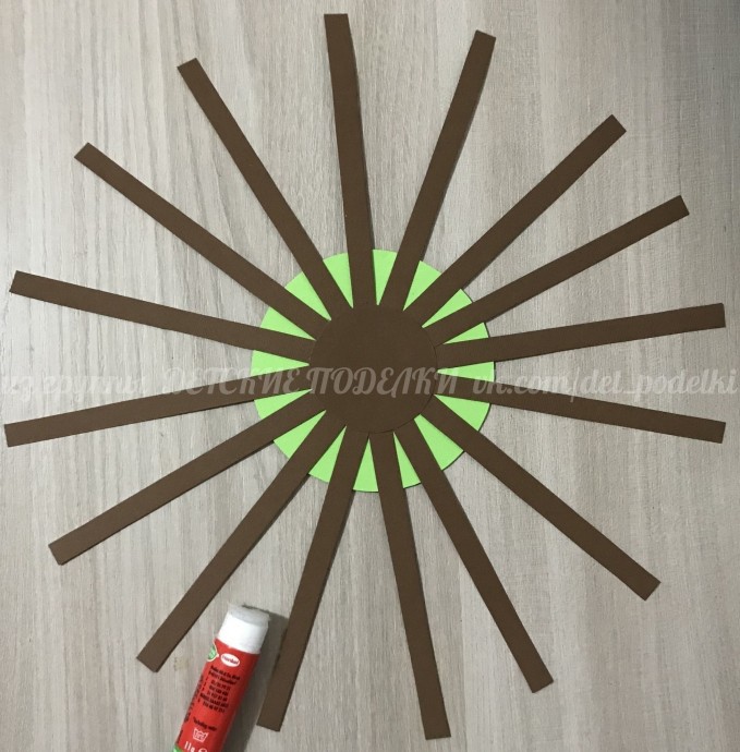 Объёмная осенняя поделка "Корзинка с грибочками" Объёмная осенняя поделка "Корзинка с грибочками"