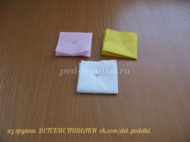 Открытка с гвоздиками Открытка с гвоздиками